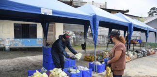 Ferias barriales en el barrio Miraflores de Puyo