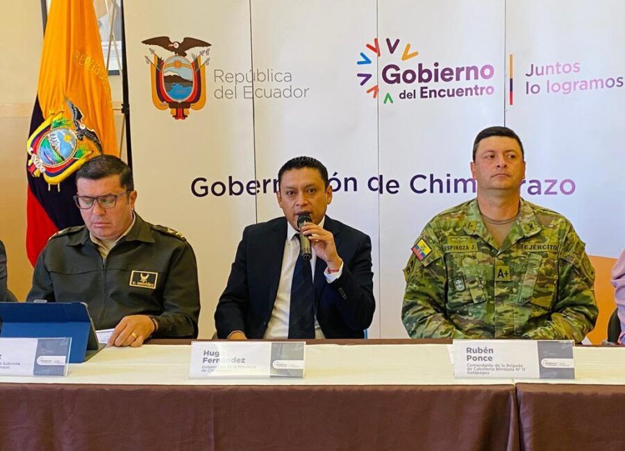 Reunión de autoridades en la Gobernación