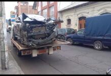 Los daños materiales fueron evidentes en la zona del percance.