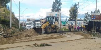 Municipio de Riobamba desplegó maquinaria pesada para iniciar la habilitación de vías.