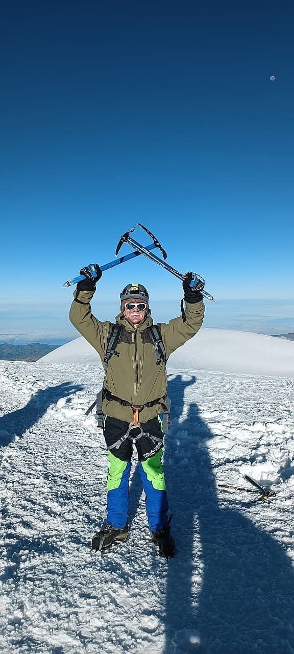 Lupo Caminos, the first Floriano to conquer the summit of Nevado