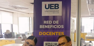 Este acto simbólico resalta la colaboración entre el Ministerio de Educación y la UEB, marcando un hito en su esfuerzo conjunto por mejorar el sistema educativo y asegurar oportunidades de desarrollo para toda la comunidad universitaria.
