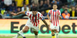 La tarde de este jueves 10 de octubre de 2024, la Selección de Ecuador empató 0-0 con la de Paraguay en el estadio Rodrigo Paz Delgado, que soportó una ligera lluvia en los primeros minutos del primer tiempo. Con este resultado Ecuador descendió al quinto puesto.