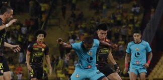 El empate 0-0 entre Barcelona SC y Libertad, en el estadio Banco Pichincha, dejó un sabor agridulce para la hinchada torera, que esperaban una victoria para mantener vivas sus aspiraciones en la Fase 2 de la LigaPro.