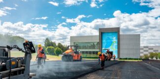 Empresas como Imptek han liderado el desarrollo de soluciones innovadoras que maximizan los beneficios de estas técnicas de reciclaje, contribuyendo al objetivo de una infraestructura vial más eficiente y amigable con el medio ambiente.