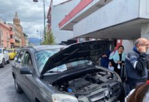 El vehículo se habría quedado sin frenos.
