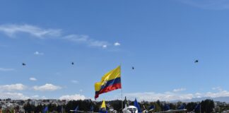 Con motivo del 104 aniversario de su creación, la Fuerza Aérea Ecuatoriana (FAE) celebró una ceremonia solemne el 25 de octubre de 2024 en la antigua Base Aérea Mariscal Sucre en Quito.