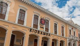 Concejales de Riobamba rechazaron categóricamente la reestructuración organizacional impulsada por el alcalde.
