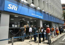 De acuerdo con el SRI, los contribuyentes que emitan facturas electrónicas tendrán ahora hasta cuatro días hábiles para transmitirlas al sistema, un plazo mayor al establecido previamente, que era de 72 horas desde la emisión.