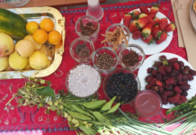 Durante el feriado de noviembre, que conmemora el Día de los Difuntos y la Independencia de Cuenca, los ecuatorianos se reúnen en torno a una tradición muy especial, la colada morada.