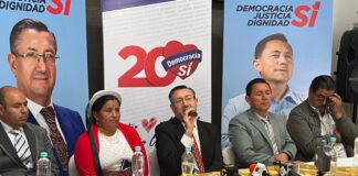 En el Hotel Zeus de Riobamba, el candidato presidencial Iván Saquicela, del movimiento político ‘Democracia SI’, realizó una rueda de prensa la mañana de este martes junto a miembros de su partido, entre ellos el candidato a la Asamblea Nacional, para presentar su “Plan de Gobierno” de cara a las elecciones generales de 2025.
