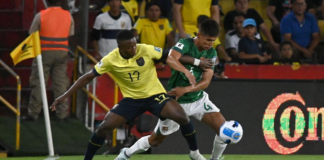 La selección ecuatoriana logró una contundente victoria por 4-0 sobre Bolivia en Guayaquil, consolidándose en la zona de clasificación directa para el Mundial de 2026. Enner Valencia y Gonzalo Plata fueron los grandes protagonistas de la noche, con actuaciones destacadas que dejaron en claro el dominio de la Tri.