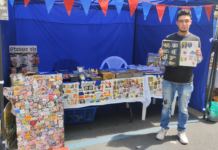 Ariel Novillo Chiriboga, representante del Emprendimiento “RIO STICKERS”, en una breve entrevista, narró su historia de vida y cuál ha sido el proceso de crecimiento del emprendimiento desde sus inicios