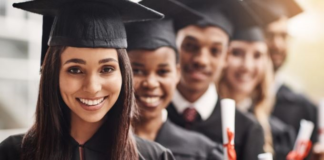 El Ministerio de Educación de Ecuador ha lanzado un nuevo canal virtual para la homologación de títulos de bachiller obtenidos en el exterior, con el objetivo de validar y reconocer estos títulos dentro del marco legal ecuatoriano.