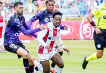 Álex Arce lleva a Liga de Quito a ganar la primera final a Independiente del Valle. El goleador paraguayo es temible. Son 28 gritos de gol en la Liga Pro y 35 en lo que va de la temporada. Detenerlo es imposible. Para los rivales y para Liga mismo.
