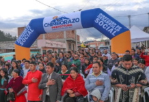 En una ceremonia de desarrollo, cultura y tradición, la Prefectura de Chimborazo, liderada por Hermel Tayupanda, Prefecto de Chimborazo, inauguró este 8 de diciembre el adoquinado en los barrios Jerusalén y Mirador Alto, ubicados en la parroquia Licán del cantón Riobamba.