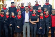 El I Festival de Coros Navideños se llevó a cabo con una destacada participación del público en la Iglesia de la Parroquia La Asunción, donde el espíritu festivo y la música se fusionaron para dar vida a un evento que marcó un hito en la provincia de Bolívar.