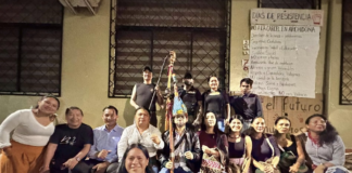 Una delegación Kichwa de Pastaza visitó la ciudad de Tena para expresar su apoyo a la lucha de las comunidades indígenas de Napo, que logró detener la construcción de una cárcel de máxima seguridad en Archidona.