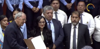 La Asamblea Nacional de Ecuador entregó la condecoración “Dr. Vicente Rocafuerte al Mérito Educativo” a la Unidad Educativa Fray Álvaro Valladares de la ciudad de Puyo