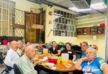 Un ambiente de confraternidad y admiración mutua se vivió el pasado fin de semana en la finca Kasandre’s, propiedad de la familia Piedra Lascano, donde escritores pertenecientes a los Talleres Literarios de Pastaza participaron en un recital poético y una emotiva reunión.