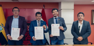 Firma de convenio para promover la educación tecnológica