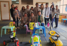 En el marco de la época navideña, el Hospital General Riobamba vivió una jornada llena de solidaridad y alegría, gracias a un emotivo gesto por parte de la oficina matriz de la Cooperativa Riobamba.