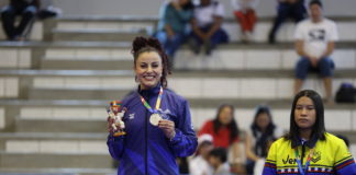 La karateca ecuatoriana Jacqueline Factos sumó una nueva página dorada a su exitosa carrera al coronarse campeona en la categoría kumite -61 kg en los Juegos Bolivarianos del Bicentenario Ayacucho 2024.