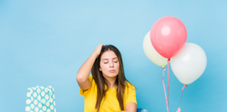 Las festividades decembrinas no solo traen alegría y unión, sino también estrés y ansiedad. El ajetreo por los compromisos, los gastos excesivos y la nostalgia por seres queridos ausentes afectan significativamente el bienestar emocional.