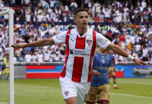 El delantero paraguayo ha dejado su marca en el fútbol ecuatoriano con una campaña que rozó la perfección: 35 goles en 45 partidos con Liga Deportiva Universitaria consolidándose como el máximo artillero de la LigaPro.