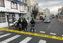 El lunes 16 de diciembre personal del IESS confirmaron el fallecimiento de Edwin B., un hombre de nacionalidad venezolana, quien había intentado asaltar a un policía en Riobamba el viernes pasado, el deceso se dio debido a un derrame cerebral.