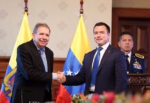 El presidente de Ecuador, Daniel Noboa, y el líder opositor venezolano, Edmundo González, sostuvieron un encuentro en Quito el 28 de enero de 2025, marcado por honores de Estado y una condecoración oficial.