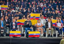 La ceremonia de inauguración de los Juegos Estudiantiles en Riobamba se realizó en el Estadio Olímpico Fernando Guerrero Guerrero, este 22 de enero y contó con la participación de cerca de 10.000 estudiantes de diversas unidades educativas de la ciudad.