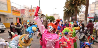 Este 6 de enero de 2025 en la ciudad de Riobamba se vivió un ambiente lleno de color, tradición y calidez, con el emblemático Pase del Niño Rey de Reyes del Barrio Santa Rosa, una celebración que reúne a cientos de fieles y turistas en una de las festividades más importantes de la región. 