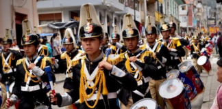 San Miguel de Bolívar conmemoró sus 148 años de cantonización con un imponente Desfile Cívico Militar y Estudiantil que reunió a cientos de ciudadanos y visitantes en un ambiente de celebración y orgullo.