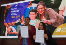El Ministerio de Inclusión Económica y Social (MIES) en la provincia de Chimborazo ha firmado este 14 de enero, 74 convenios para garantizar la atención a 6.387 niñas, niños, adolescentes, personas con discapacidad y adultos mayores.