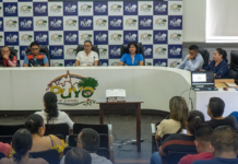 Técnicos de diversos departamentos del Municipio de Pastaza, en colaboración con el Ministerio de Turismo, llevaron a cabo una jornada de socialización dirigida a los propietarios de establecimientos turísticos del cantón.