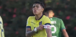 El juvenil, quien porta la camiseta número 10 y lidera como capitán de la Selección Sub 20 de Ecuador, fue una de las figuras más observadas en el debut del combinado nacional en el Sudamericano Sub 20, disputado en Venezuela.
