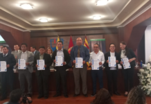 El Instituto Superior Universitario Carlos Cisneros celebró el 28 de enero en el Auditorio del Sindicato de Chóferes de Riobamba, un evento de reconocimiento a docentes y estudiante