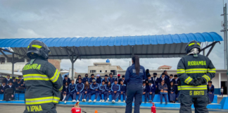 El Cuerpo de Bomberos de Riobamba (CBR) reinició su campaña Hogar Seguro, una iniciativa busca llegar a instituciones educativas, barrios y organizaciones con charlas teórico-prácticas sobre el uso y manejo de extintores, así como brindar recomendaciones para la prevención de emergencias.