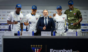 Liga Deportiva Universitaria (LDU) comienza la temporada 2025 con la ambición alcanzar el tricampeonato, el club presentó a sus cuatro refuerzos en una rueda de prensa encabezada por el presidente, Isaac Álvarez.