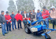 En la parroquia Tixán, perteneciente al cantón Alausí, los productores locales han recibido un importante impulso para su desarrollo agropecuario gracias a la entrega de maquinaria agrícola por parte del Ministerio de Agricultura y Ganadería (MAG).
