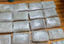 En un importante operativo realizado por la Policía Nacional, a través de la Jefatura de Investigación Antidrogas de la Subzona Chimborazo, este 13 de enero, se logró la captura de tres individuos en delito flagrante por presunto tráfico de sustancias sujetas a fiscalización.