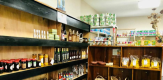 El Ministerio de Agricultura y Ganadería (MAG), a través de la Dirección Distrital 06D01 Chambo Riobamba, ha anunciado el proceso de convocatoria para la implementación de una tienda comunitaria que ofrecerá servicios de alimentación saludable.