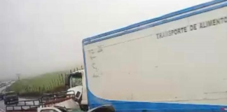 La mañana del 25 de enero el Centro Operativo Local ECU911 Riobamba recibió una llamada de emergencia informando sobre un accidente de tránsito en el sector Urbina, en la vía Panamericana Norte, entre un camión y una camioneta, por lo que se activó el protocolo de emergencia y coordinó la movilización de los equipos de respuesta.