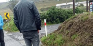 El viernes 3 de enero, en horas de la mañana, fue encontrado el cuerpo sin vida de un hombre de aproximadamente 45 años en la Panamericana E35, a la altura de la entrada a Hacienda Chica, cerca de la parroquia Tixán, en Chimborazo.