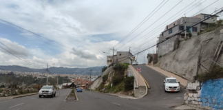 Este jueves, 8 de enero, comenzaron los trabajos de estabilización de taludes en la Avenida Indoamérica, en el tramo que conecta el sentido norte-sur.