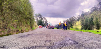 El pasado viernes 10 de enero de 2025, la Prefectura de Chimborazo, liderada por el prefecto Hermel Tayupanda, realizó un recorrido de fiscalización para evaluar el avance del mantenimiento de la vía Mancheno - San Guisel.