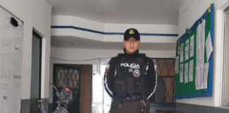 La Policía Nacional del Ecuador, a través de la Subzona Bolívar, informa a la ciudadanía sobre la exitosa recuperación de una motocicleta robada durante un operativo antidelincuencial realizado por la Jefatura Distrital de Policía Chillanes.