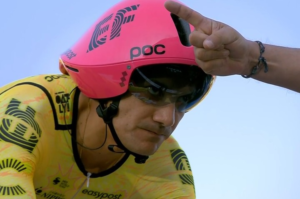 El ciclismo ecuatoriano podría volver a mirar el regreso de una de sus máximas figuras al Giro de Italia. Richard Carapaz estaría listo para participar en la carrera en 2025.