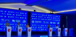 El primer debate entre los candidatos a la Vicepresidencia de Ecuador para las elecciones de febrero de 2025 se celebró el 12 de enero, con algunos retrasos y problemas técnicos.